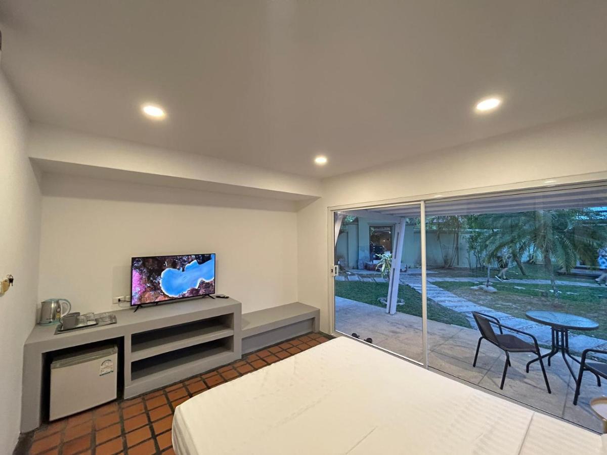 Thiptara Resort - Adults Only Bãi biển Bãi biển Mae Nam Ngoại thất bức ảnh