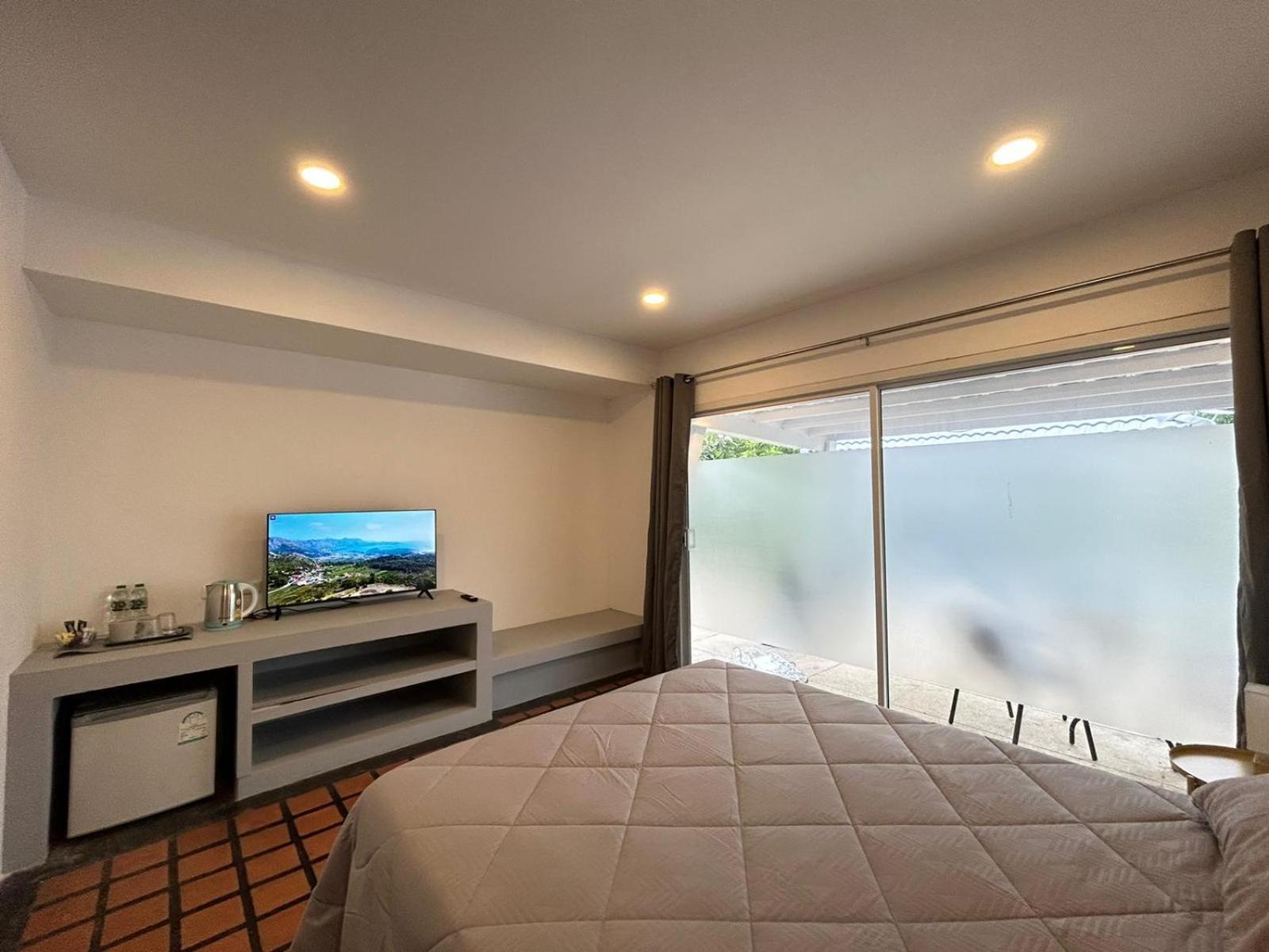 Thiptara Resort - Adults Only Bãi biển Bãi biển Mae Nam Ngoại thất bức ảnh