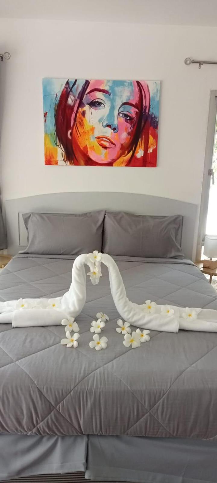 Thiptara Resort - Adults Only Bãi biển Bãi biển Mae Nam Ngoại thất bức ảnh