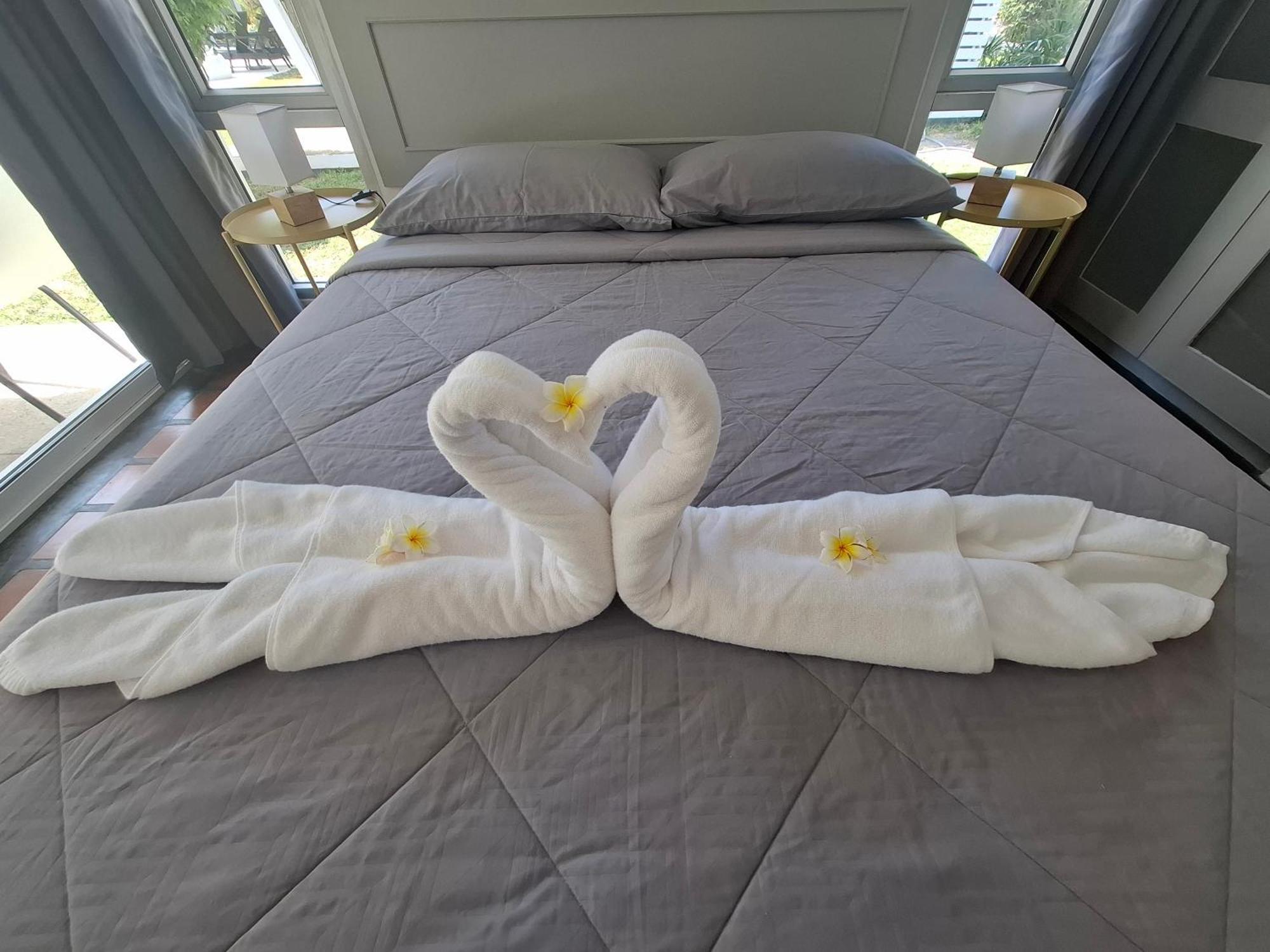 Thiptara Resort - Adults Only Bãi biển Bãi biển Mae Nam Ngoại thất bức ảnh
