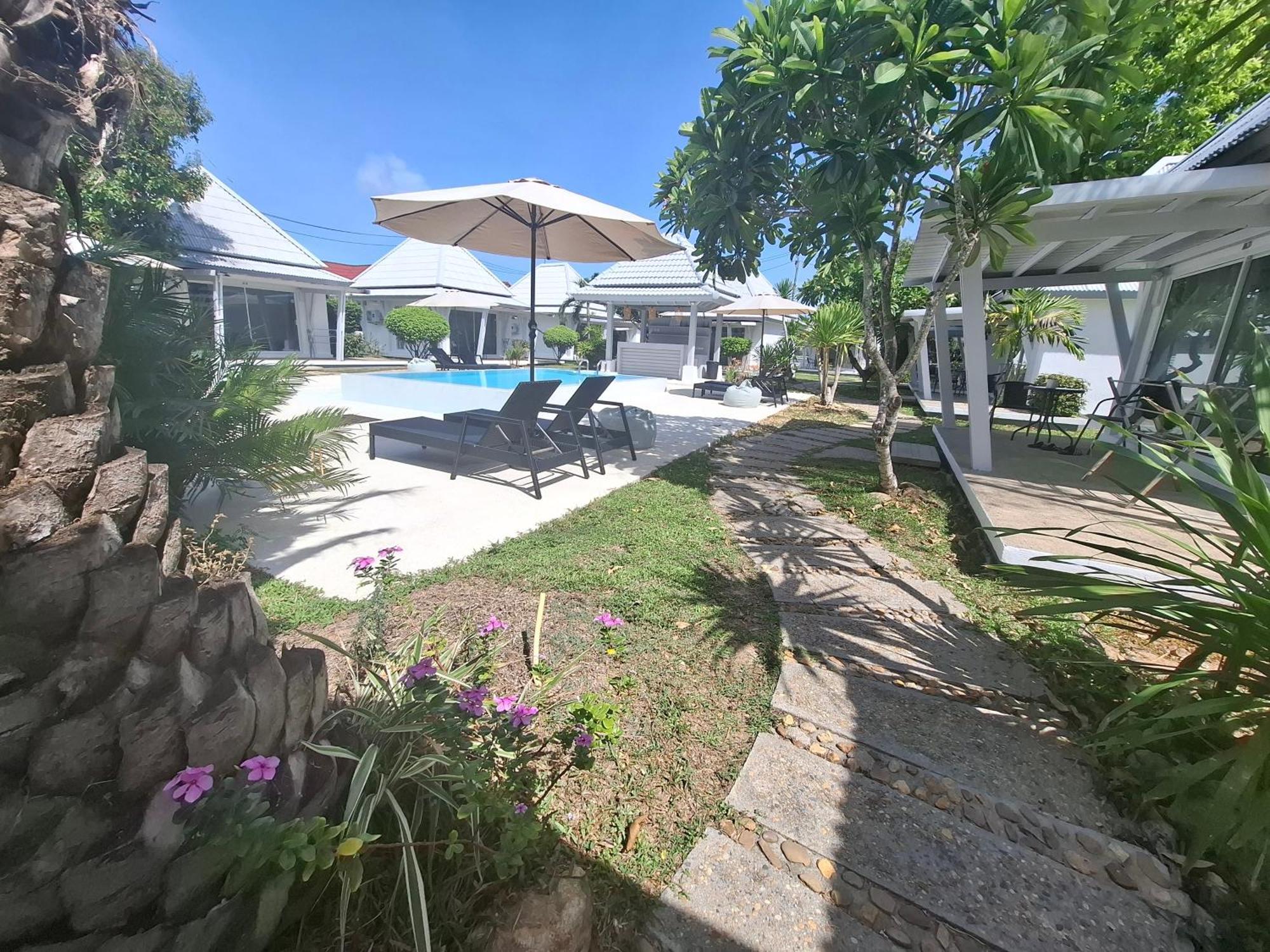 Thiptara Resort - Adults Only Bãi biển Bãi biển Mae Nam Ngoại thất bức ảnh