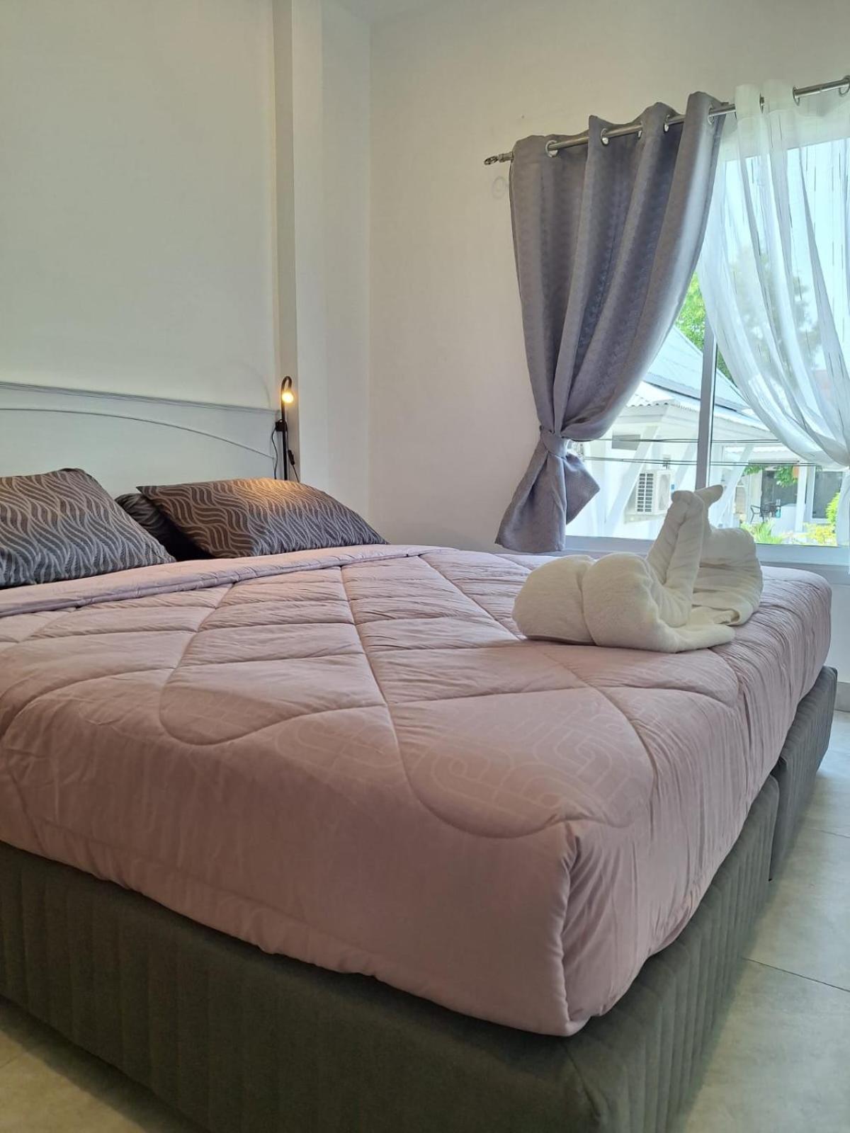 Thiptara Resort - Adults Only Bãi biển Bãi biển Mae Nam Ngoại thất bức ảnh