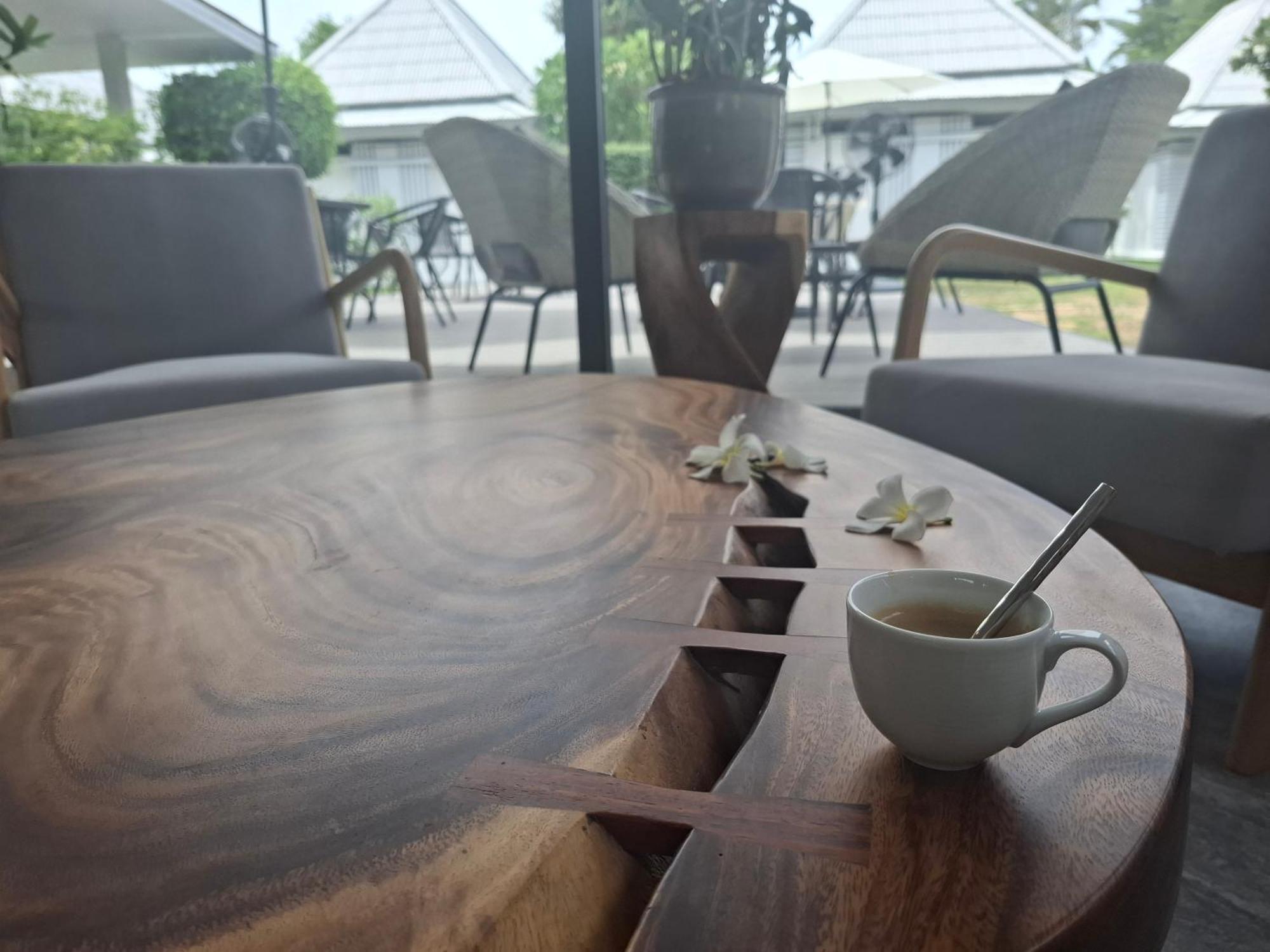 Thiptara Resort - Adults Only Bãi biển Bãi biển Mae Nam Ngoại thất bức ảnh